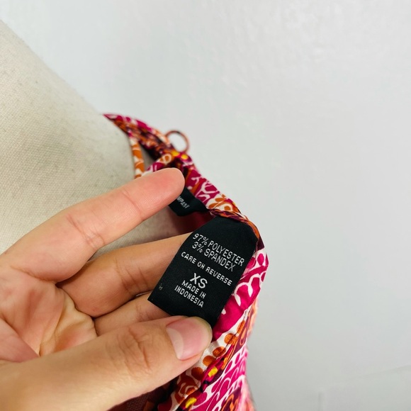 NEW York & Company Swirl Paisley Abstract Fuscia Pink Red Maxi Halter Top Dress - Picture 2 of 4